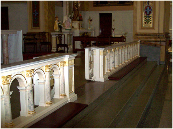 St. Mary of the Angels Chicago - altar rail