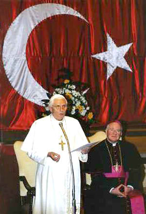 Benedict XVI and the Islamic flag