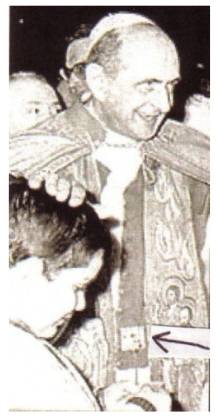 Antipope Paul VI displays the Jewish ephod, a symbol of the 12 Tribes of Israel